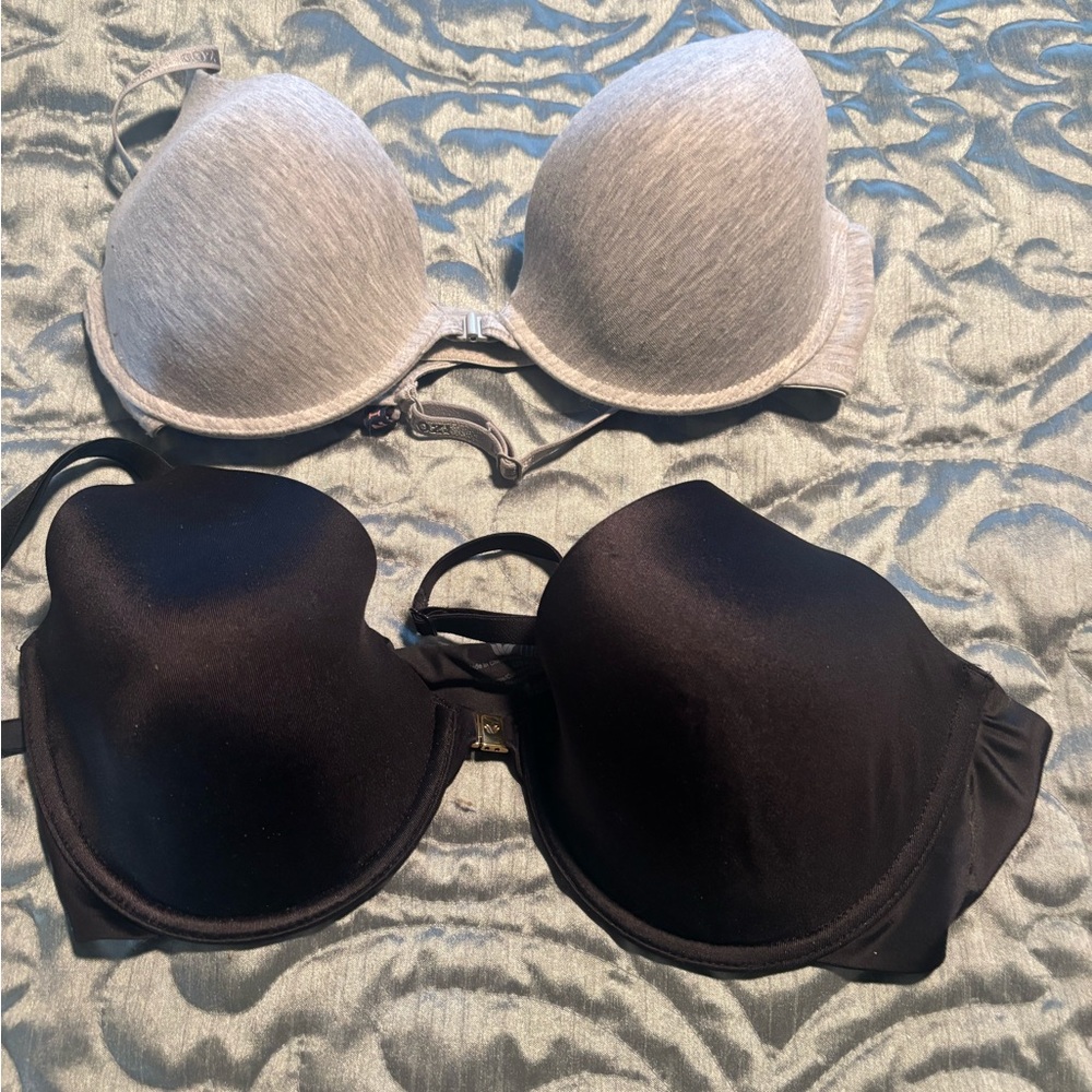 2 front closure bras Black ( Wacoal) and gray ( Izod) Women's Bras. size…